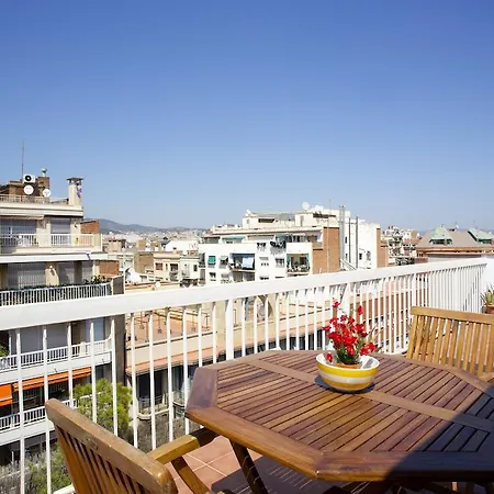 Attic Bcn Terrace דירה *